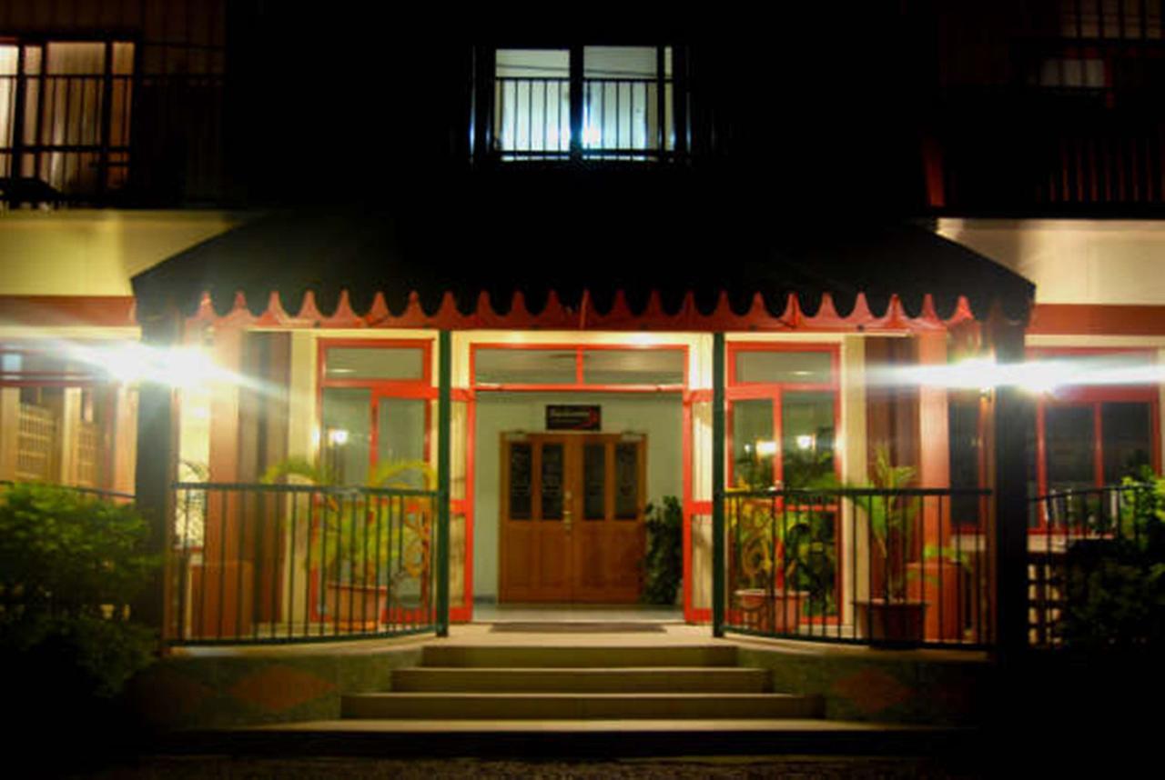 Hotel Elisa アピア エクステリア 写真